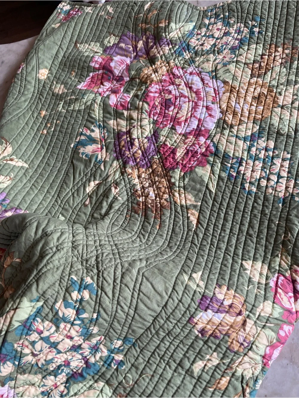 C & F Quilted Cotton Throw